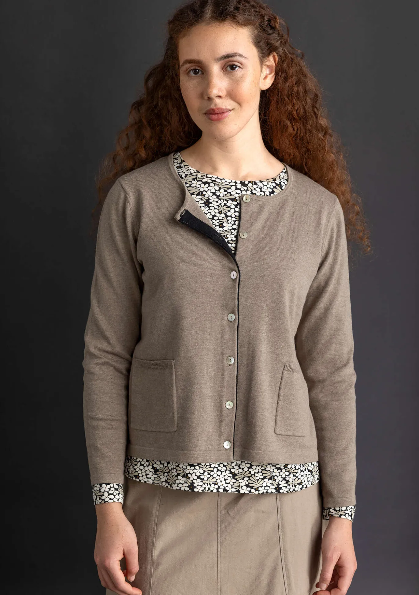 Strickjacke aus Bio-/Recycling-Baumwolle