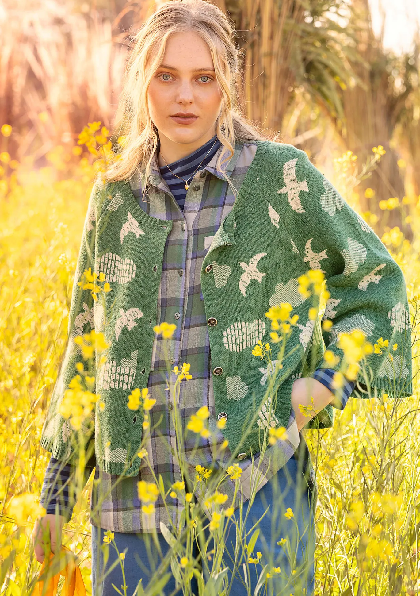 Strickjacke „Flyttfågel“ aus Recycling-Wollmischung/Recycling-Baumwolle