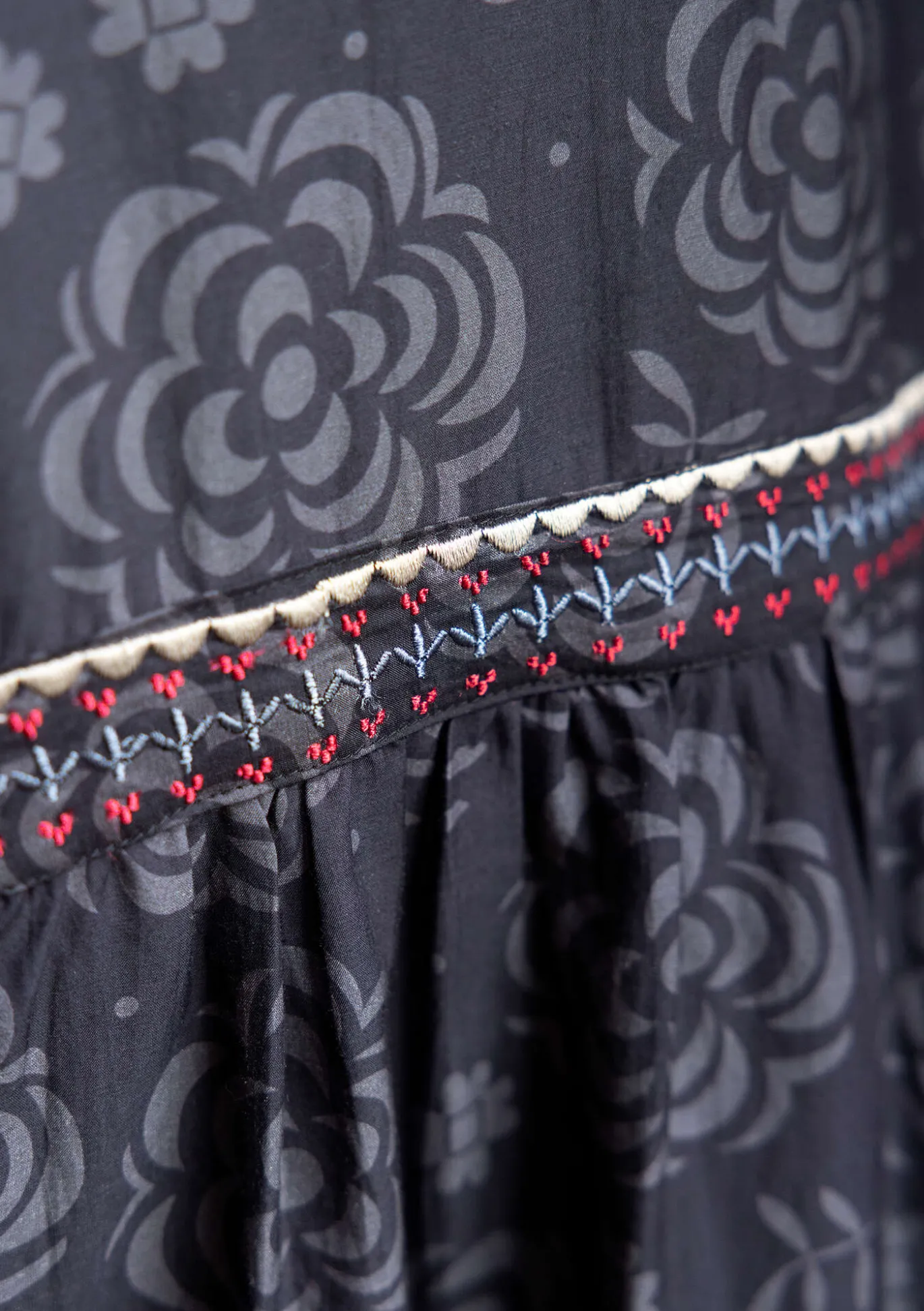 Webkleid „Kamelia“ aus Bio-Baumwolle/Seide